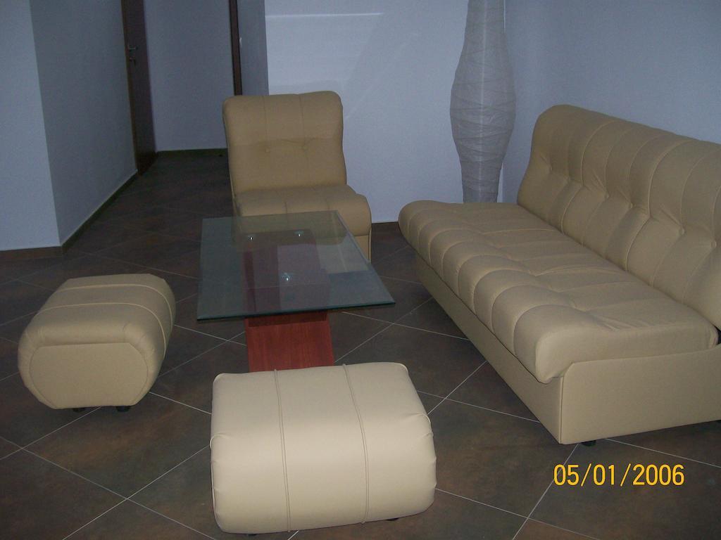 Hera Guest House Chiflik Esterno foto