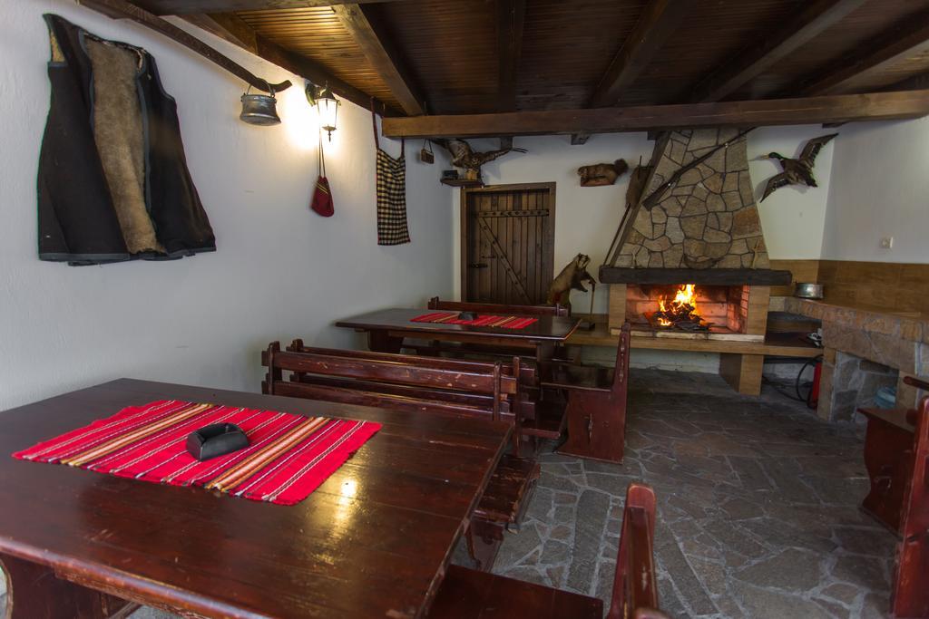 Hera Guest House Chiflik Esterno foto