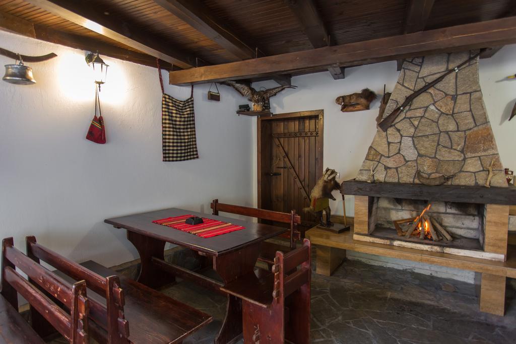 Hera Guest House Chiflik Esterno foto