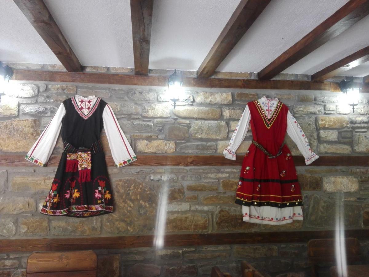 Hera Guest House Chiflik Esterno foto